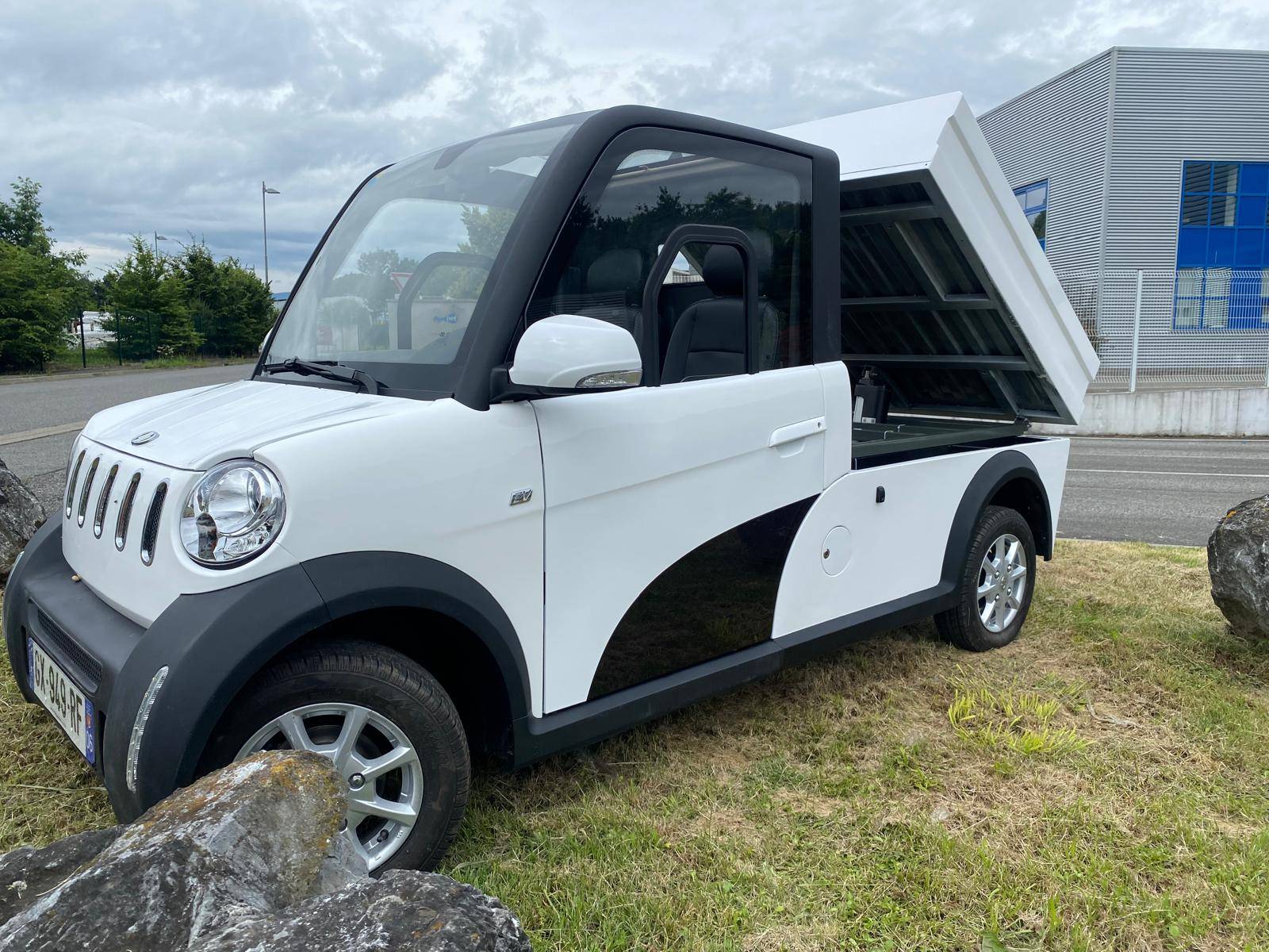 Vente d'une mini voiture électrique avec climatisation Strasbourg 