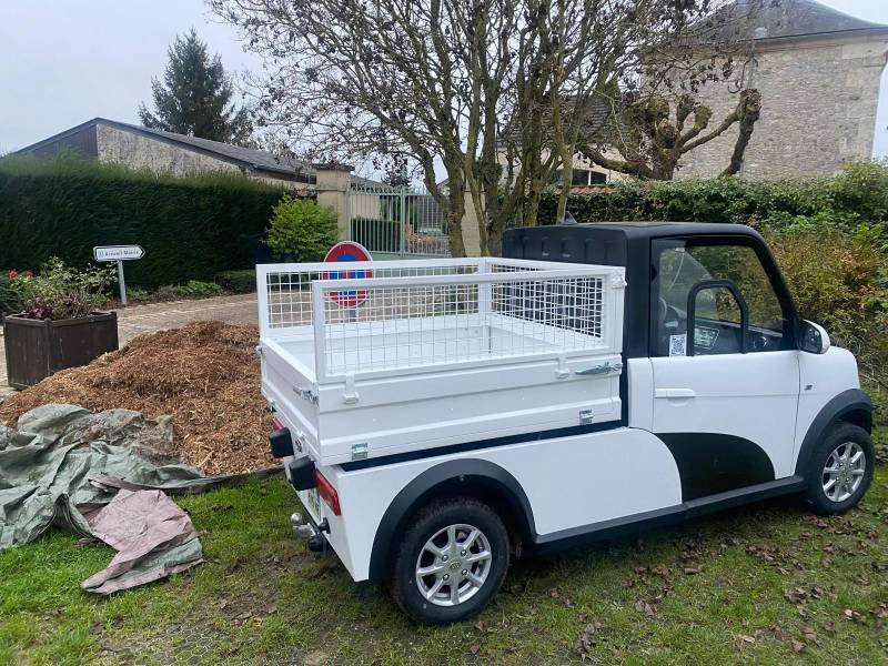 Le meilleur petit camion utilitaire électrique sans permis disponible pour Paris et Île-de-France