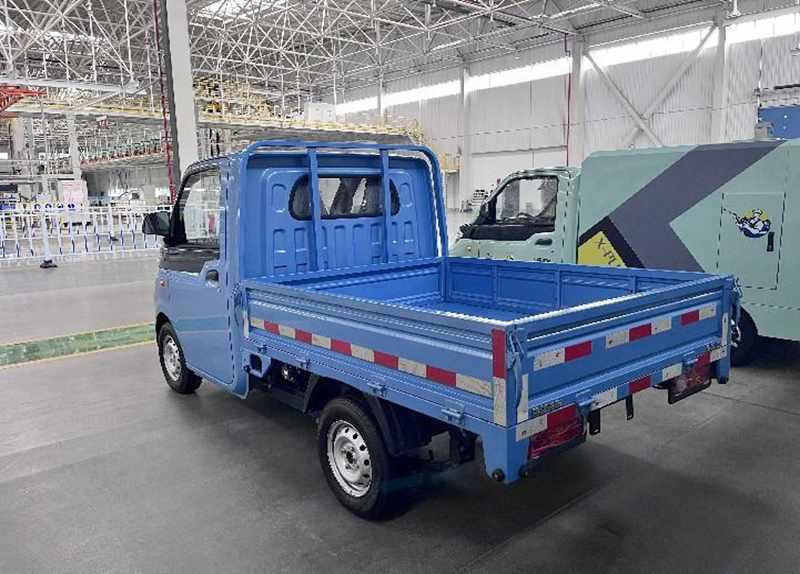 Camion benne électrique performant pour artisans de l’Hérault