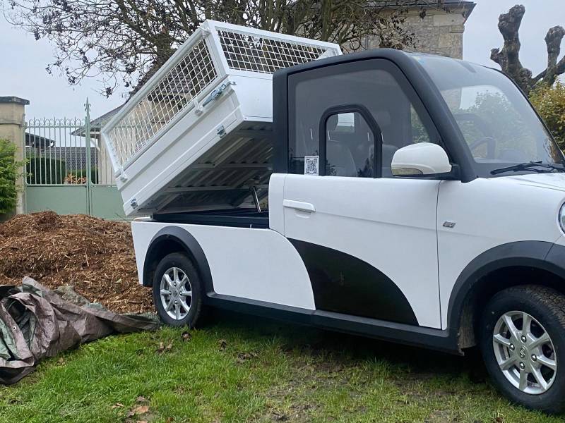 Le meilleur petit camion utilitaire électrique sans permis disponible pour Paris et Île-de-France