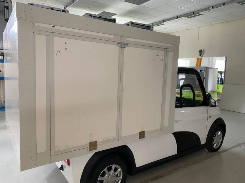 véhicule isotherme electrique pour livraison a domicile