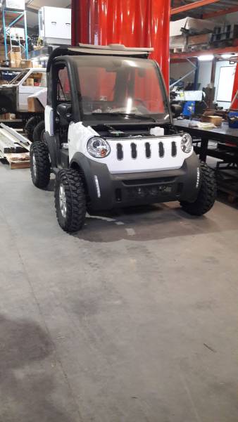 VERSION MINI VOITURE 4X4