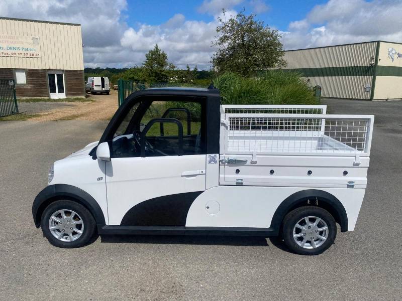 ENTRE LYON ET VILLEURBANNE LA REFERENCE DES MEILLEURS UTILITAIRES ELECTRIQUE SANS PERMIS DISPONIBLE ENTRE LYON ET VILLEURBANNE 