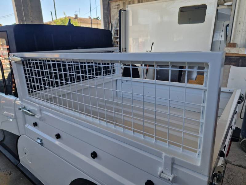 UTILITAIRE ELECTRIQUE 4X4 SANS PERMIS 