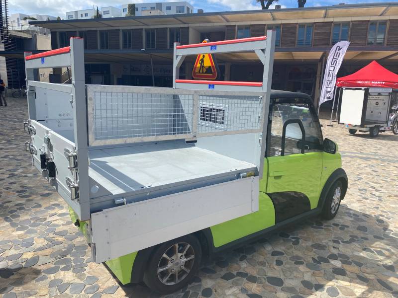CAMION BEENNE ELECTRIQUE SANS PERMIS 