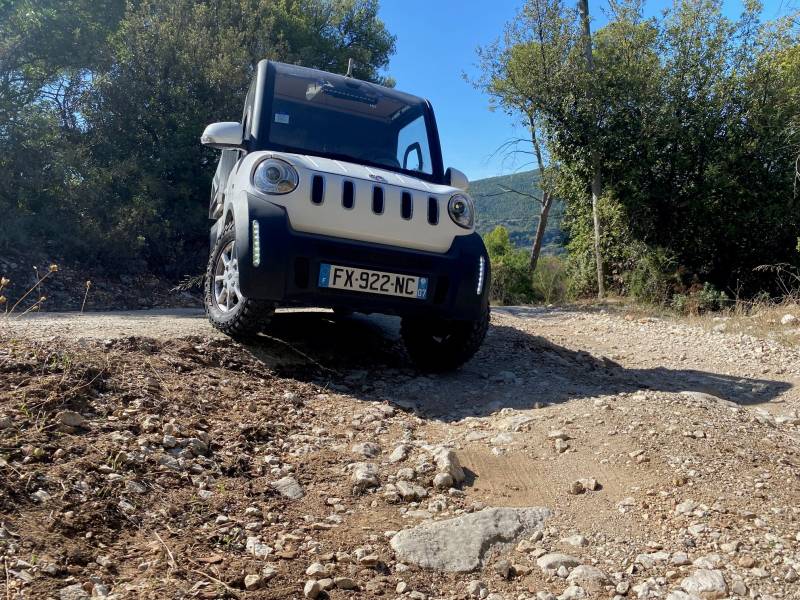 version 4x4 électrique sans permis tous chemins 