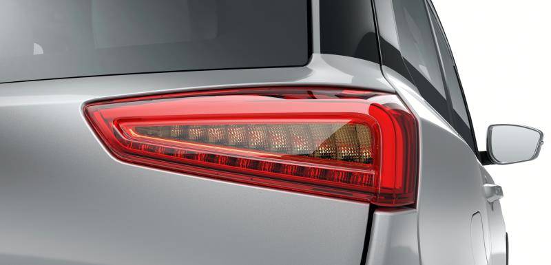 voiture électrique 4 places abordable 