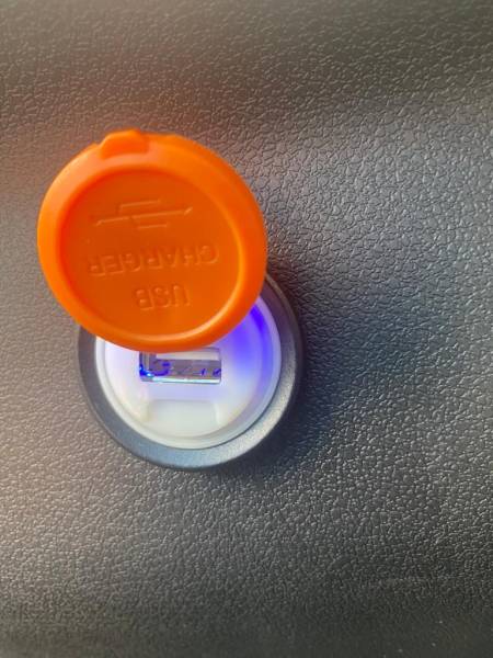 ASPP Li-Bellule prise USB